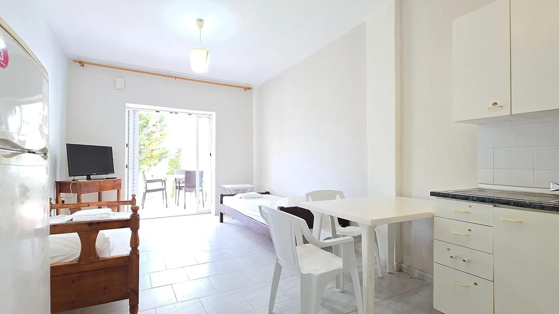 Apartman Siviri Coastal Comfort - 70M Form The Beach